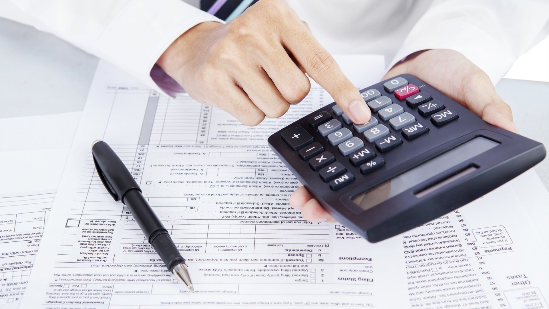 … las personas naturales pueden deducir más gastos del impuesto a la renta?