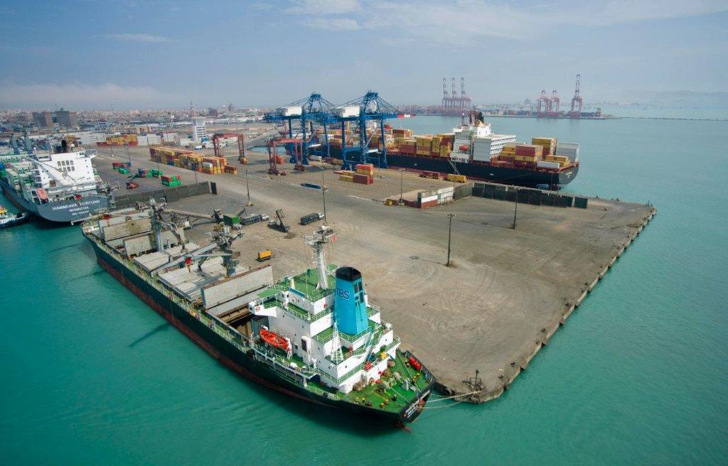 Sistema portuario a la deriva