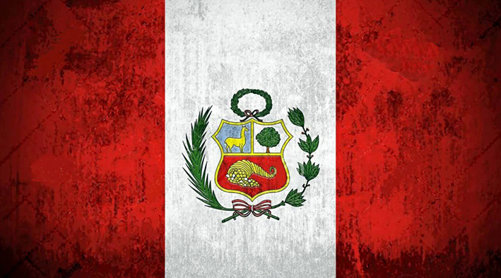 A PONERSE LA CAMISETA DEL PERÚ