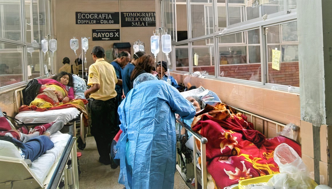 MÁS DEL 77% DE ESTABLECIMIENTOS DE SALUD DEL PRIMER NIVEL DE ATENCIÓN Y 51% DE HOSPITALES Y CLÍNICAS EN PERÚ CARECEN DE CAPACIDAD INSTALADA ADECUADA