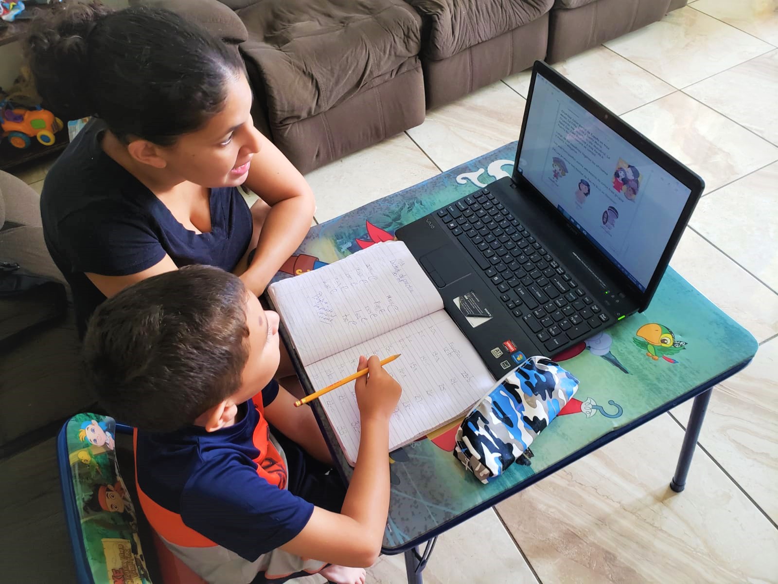 EN JULIO DE 2020 SE IMPORTARON MÁS LAPTOPS POR MES QUE EN LOS ÚLTIMOS 15 AÑOS