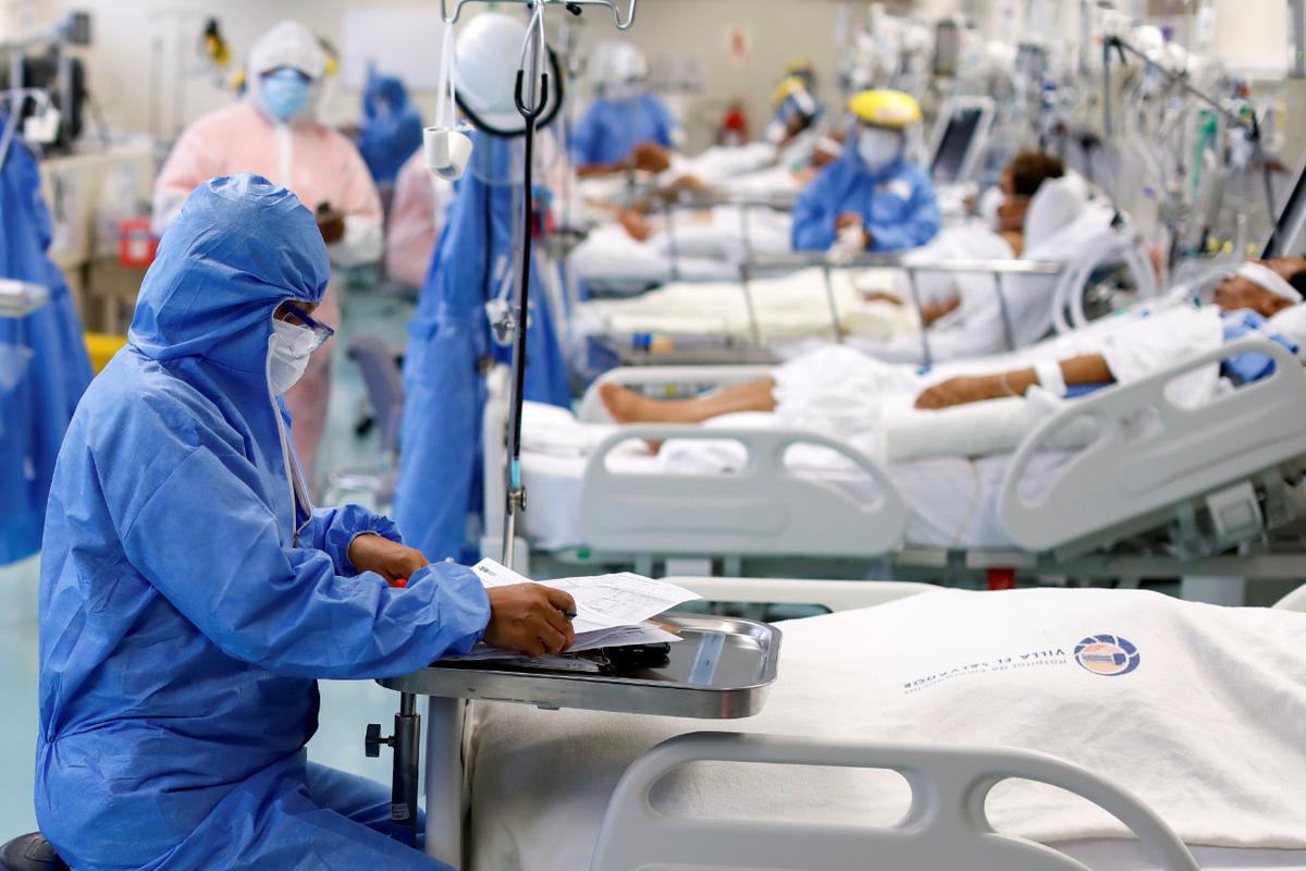 LOS POTENCIALES RIESGOS QUE CONDICIONARÍAN LA RECUPERACIÓN ECONÓMICA DE PERÚ EN 2021 SON LA PERSISTENCIA DE LA COVID-19, EL POPULISMO Y LA TENSIÓN ENTRE LAS RELACIONES DE EE. UU. Y CHINA