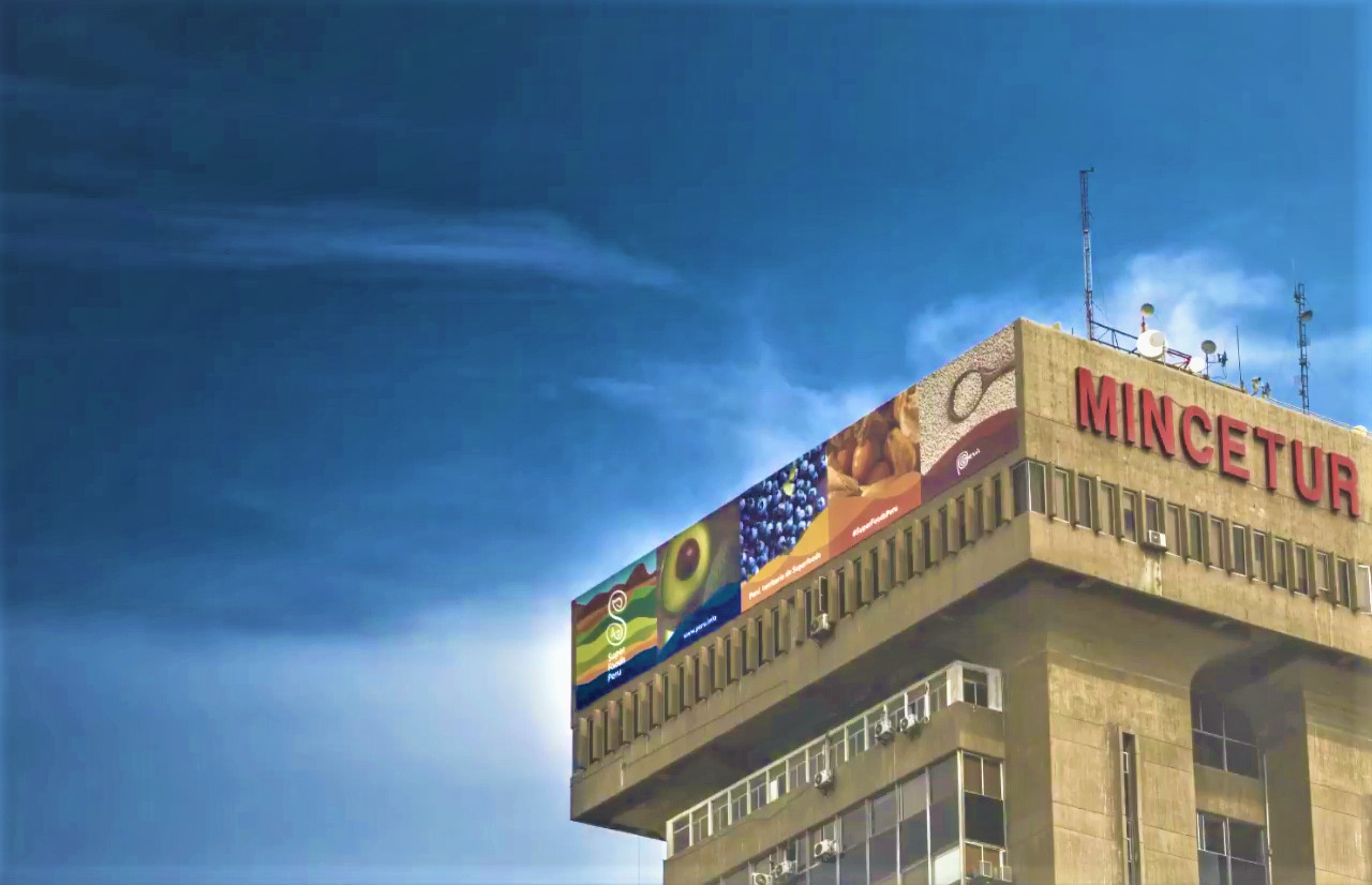 LOS BUENOS SERVIDORES PÚBLICOS