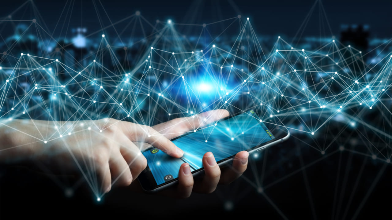 EL PERÚ SE ENCUENTRA POR DEBAJO DEL 61% DE PAÍSES EN LOS RANKINGS DE COMPETITIVIDAD DE INFRAESTRUCTURA DIGITAL Y DE TELECOMUNICACIONES