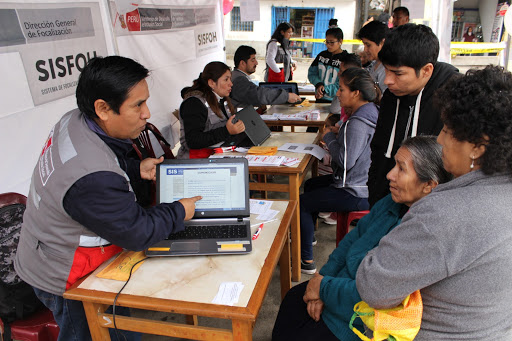 LA NECESIDAD DE LA TRANSFORMACIÓN DIGITAL EN LA ATENCIÓN DE POBLACIONES VULNERABLES PARA EL DESARROLLO ECONÓMICO