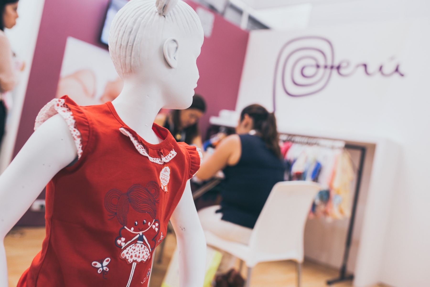 EL AUMENTO DEL 67.7% EN LAS EXPORTACIONES TEXTILES ENTRE ENERO-SETIEMBRE DE 2021 COINCIDE CON LA SÓLIDA RECUPERACIÓN DEL COMERCIO EXTERIOR PERUANO