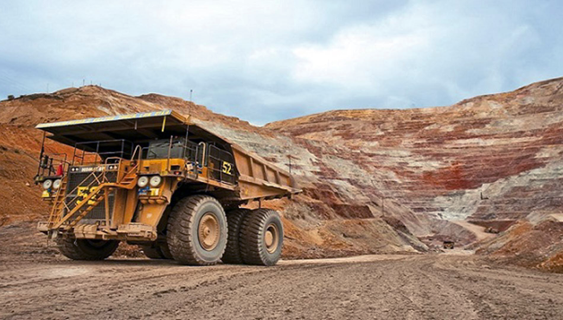 DESEMPEÑO DEL SECTOR MINERO AL TERCER TRIMESTRE: EXPORTACIONES Y PRODUCCIÓN A LA BAJA