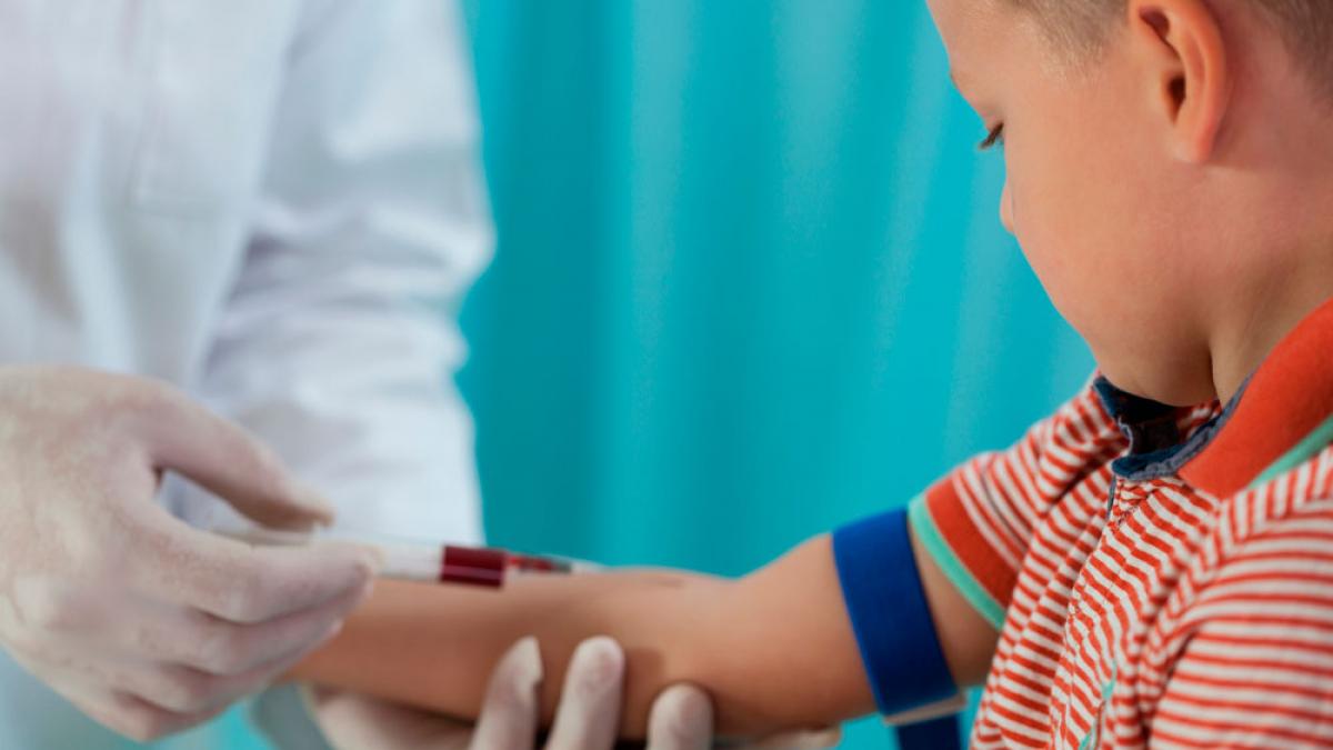 LA TASA DE ANEMIA EN INFANTES DE 6 A 36 MESES AUMENTÓ EN 2022 Y EL PROGRAMA PARA COMBATIRLA CONTÓ CON MUCHO MENOS PRESUPUESTO