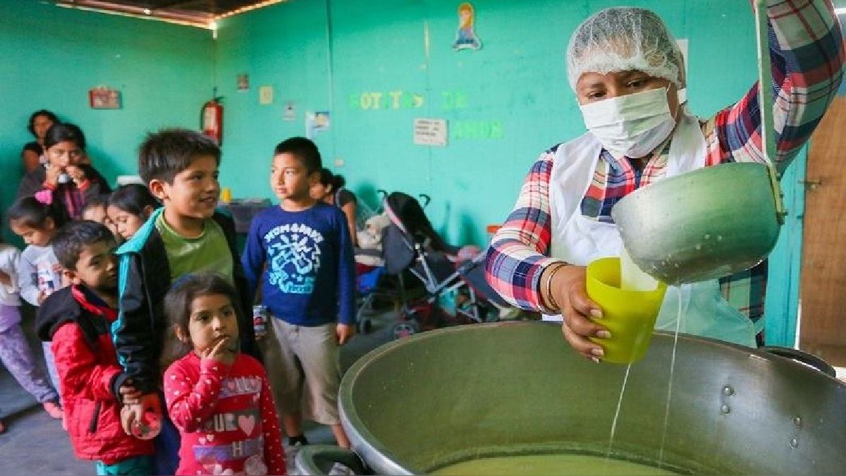 VASO DE LECHE: EL 55.8% DE LOS HOGARES QUE SE BENEFICIÓ DE ESTE PROGRAMA NO SE ENCONTRABA EN SITUACIÓN DE POBREZA