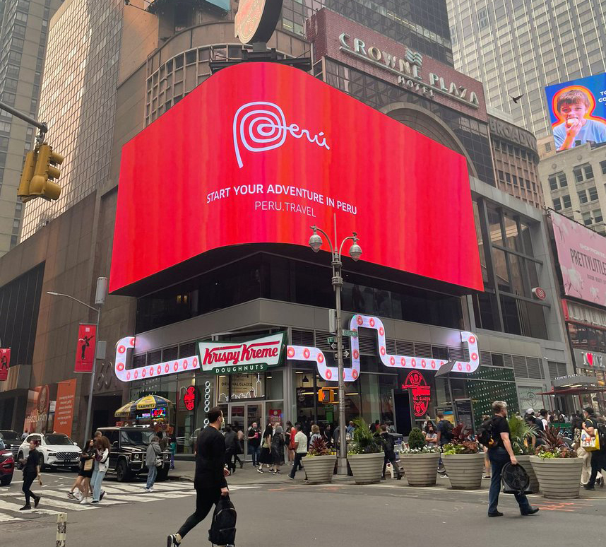 LOS “PERROS DEL HORTELANO” DEL SECTOR TURISMO*