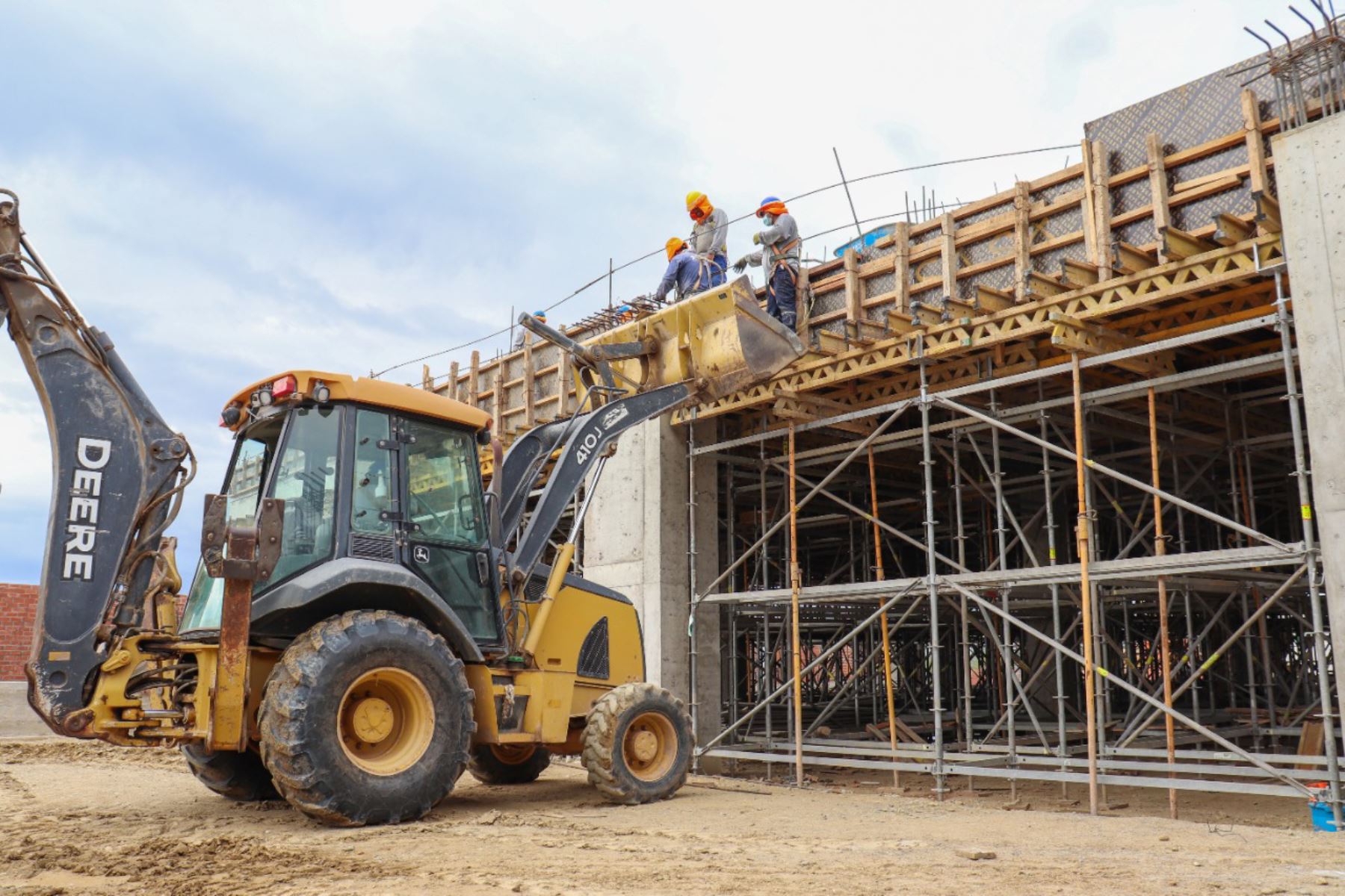 ¿QUÉ SE PUDO HACER CON TODO EL DINERO NO EJECUTADO EN 2023?