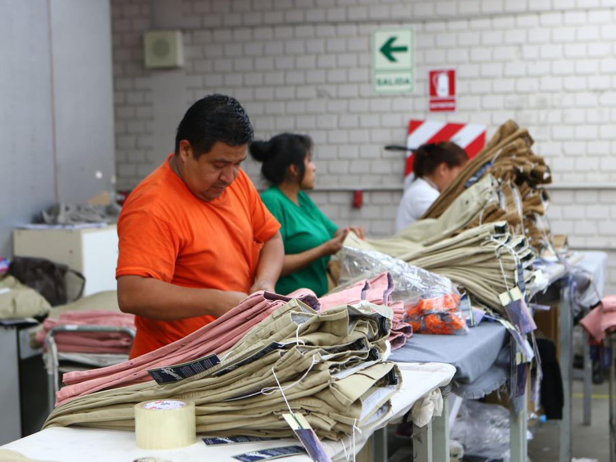 CASI 9 DE CADA 10 MYPES SON INFORMALES, PERO EL GOBIERNO CONTINÚA APOSTANDO POR MEDIDAS QUE LIMITAN SU DESEMPEÑO