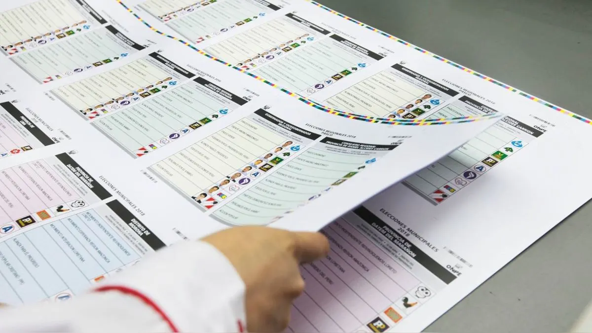 ¿A SANTO DE QUÉ TANTOS PARTIDOS?