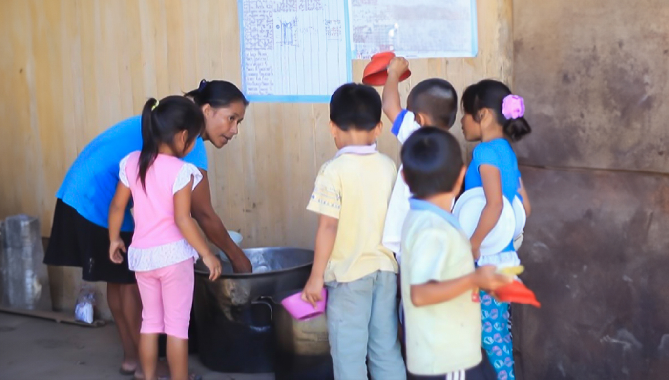 1.3 MILLONES DE INFILTRADOS EN EL PROGRAMA VASO DE LECHE