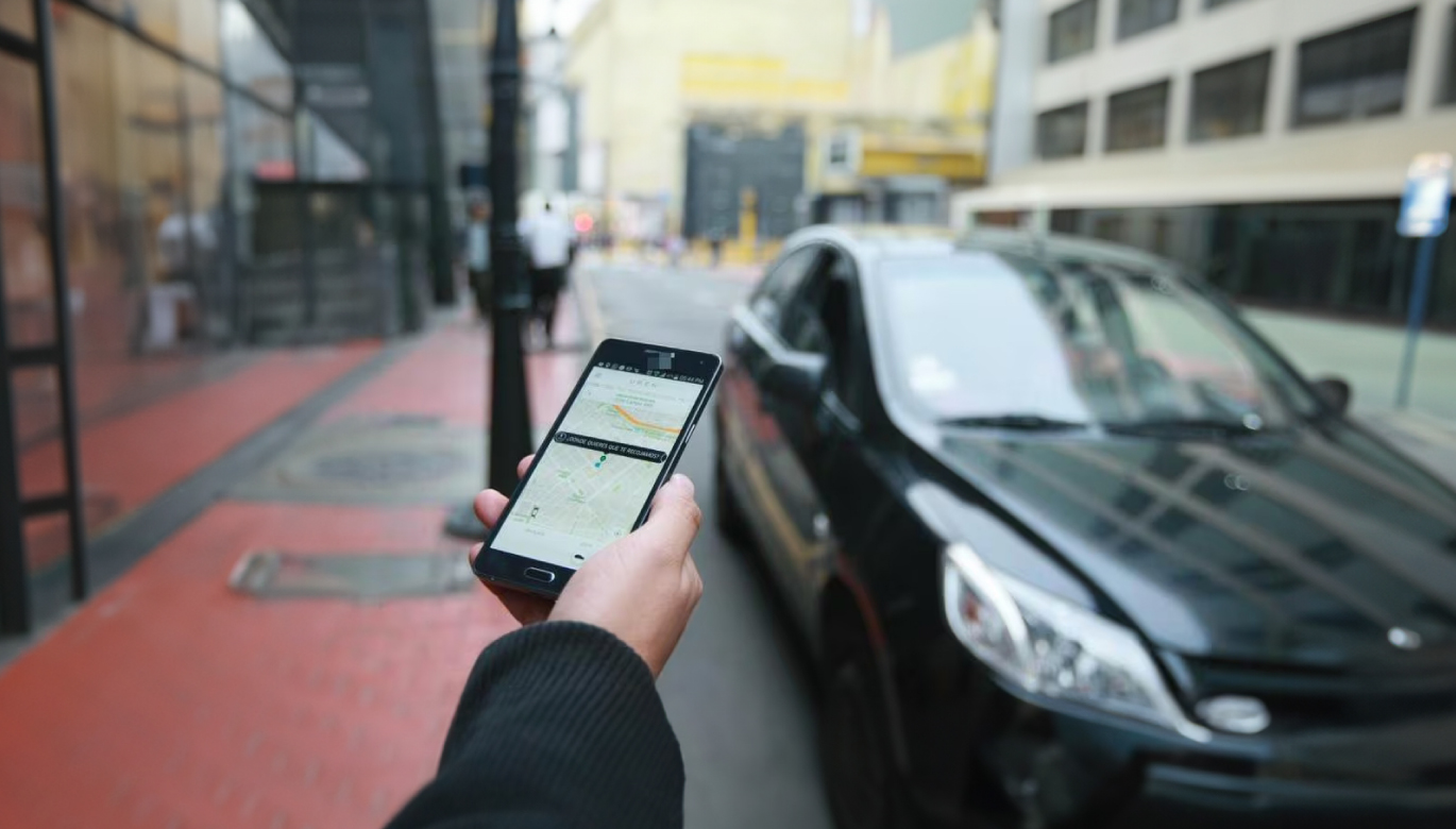 CONGRESO APRUEBA LEY DE PROMOCIÓN DE “APPS DE TAXI”. ¿QUÉ DISPONE?