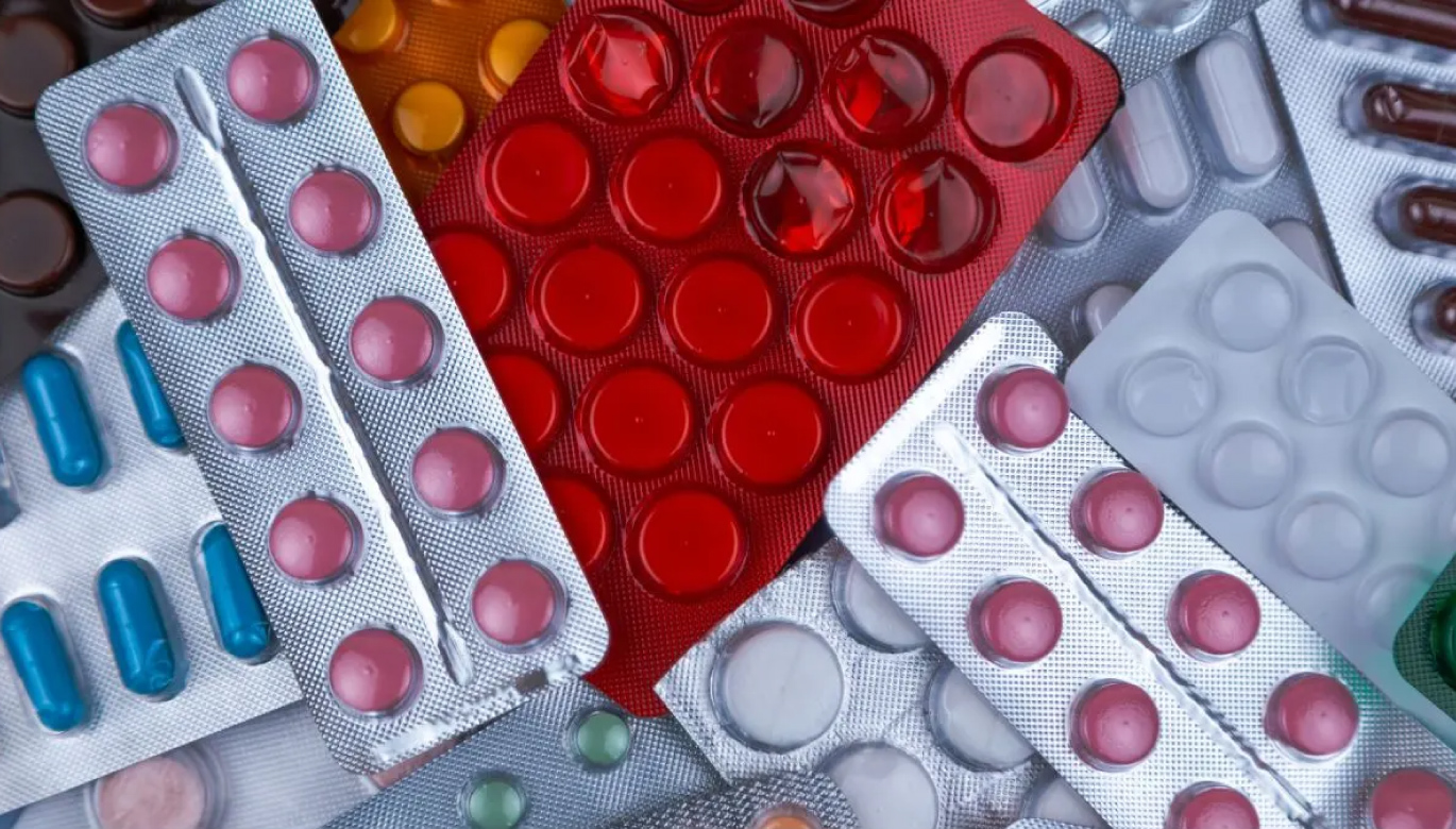 DISPONIBILIDAD DE MEDICAMENTOS ESENCIALES: SITUACIÓN ACTUAL Y ALTERNATIVAS DE MEJORA