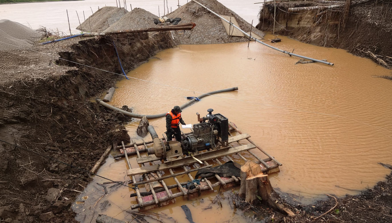 22 AÑOS DE “LUCHA” CONTRA LA MINERÍA ILEGAL: UN FRACASO ABSOLUTO