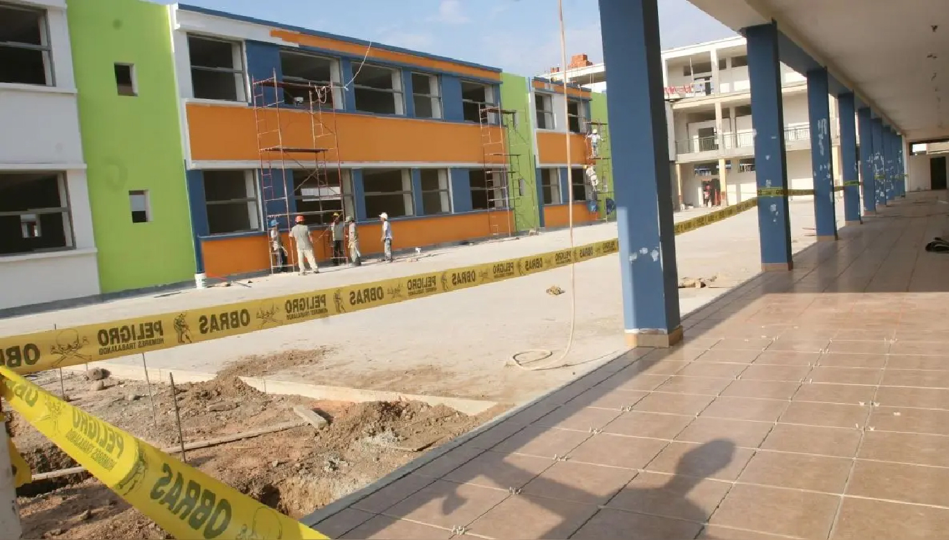 SE DEJARON DE EJECUTAR S/ 254 MILLONES PARA MEJORAR LA INFRAESTRUCTURA DE INSTITUCIONES EDUCATIVAS BÁSICAS EN 2024