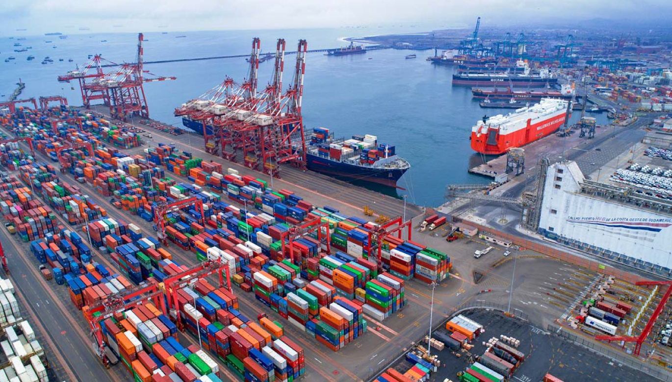 Movimiento de carga en terminales de uso público supera los 32.9 millones de toneladas en el primer semestre de 2025